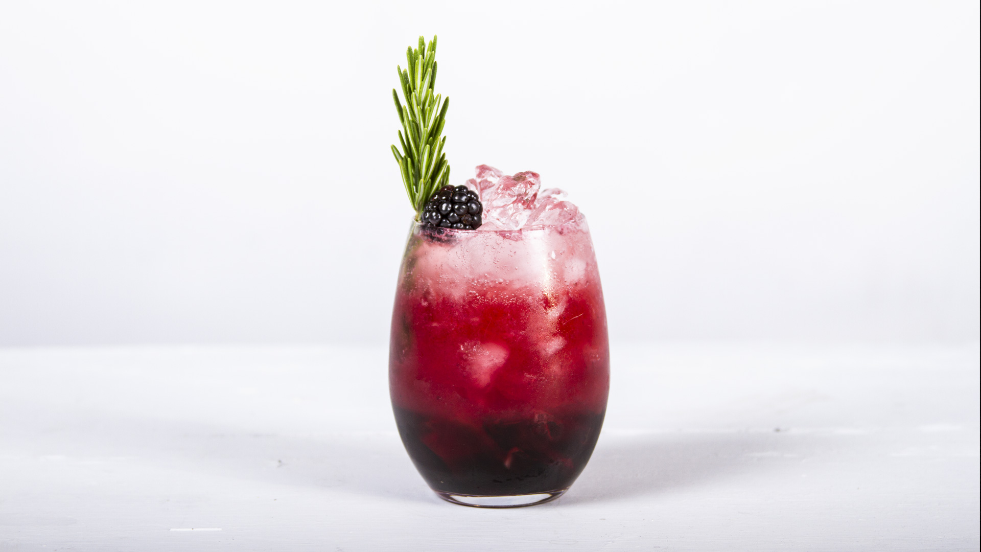 BlackberryRosemary Bramble Drinksss